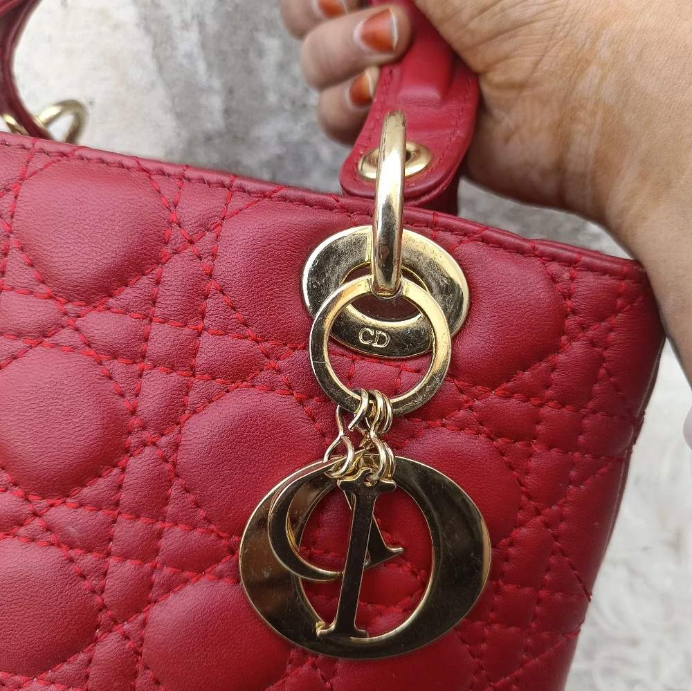 Diors classic Lady Dior bag with authenticity cards - Picture 2 of 15